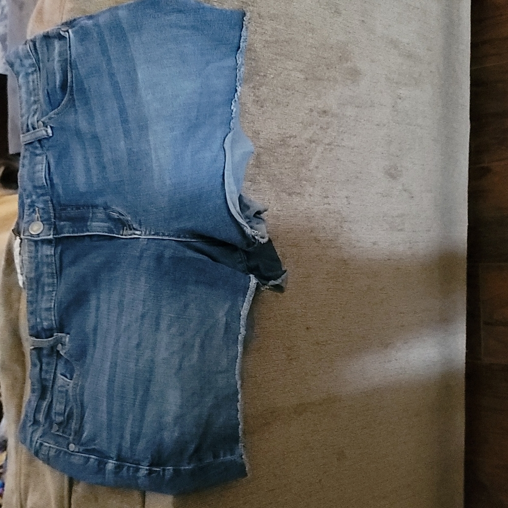 Torrid cut off short shorts size 22.  Medium blue denim. EUC.